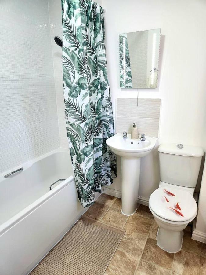 Home From Home 3 Bed,2 Bath House With Garden&Parking Near Centre&Tram Stop Sheffield Ngoại thất bức ảnh