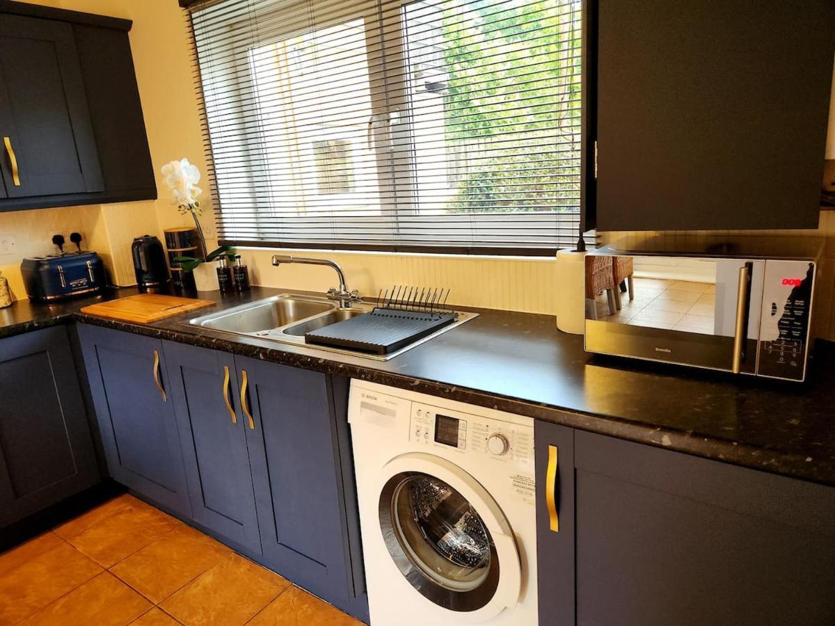 Home From Home 3 Bed,2 Bath House With Garden&Parking Near Centre&Tram Stop Sheffield Ngoại thất bức ảnh