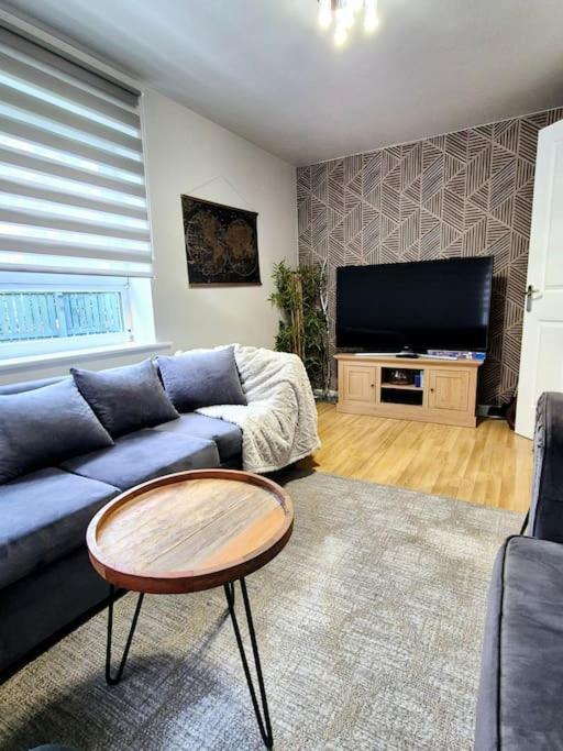 Home From Home 3 Bed,2 Bath House With Garden&Parking Near Centre&Tram Stop Sheffield Ngoại thất bức ảnh
