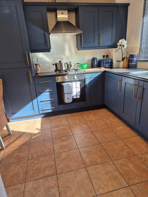 Home From Home 3 Bed,2 Bath House With Garden&Parking Near Centre&Tram Stop Sheffield Ngoại thất bức ảnh